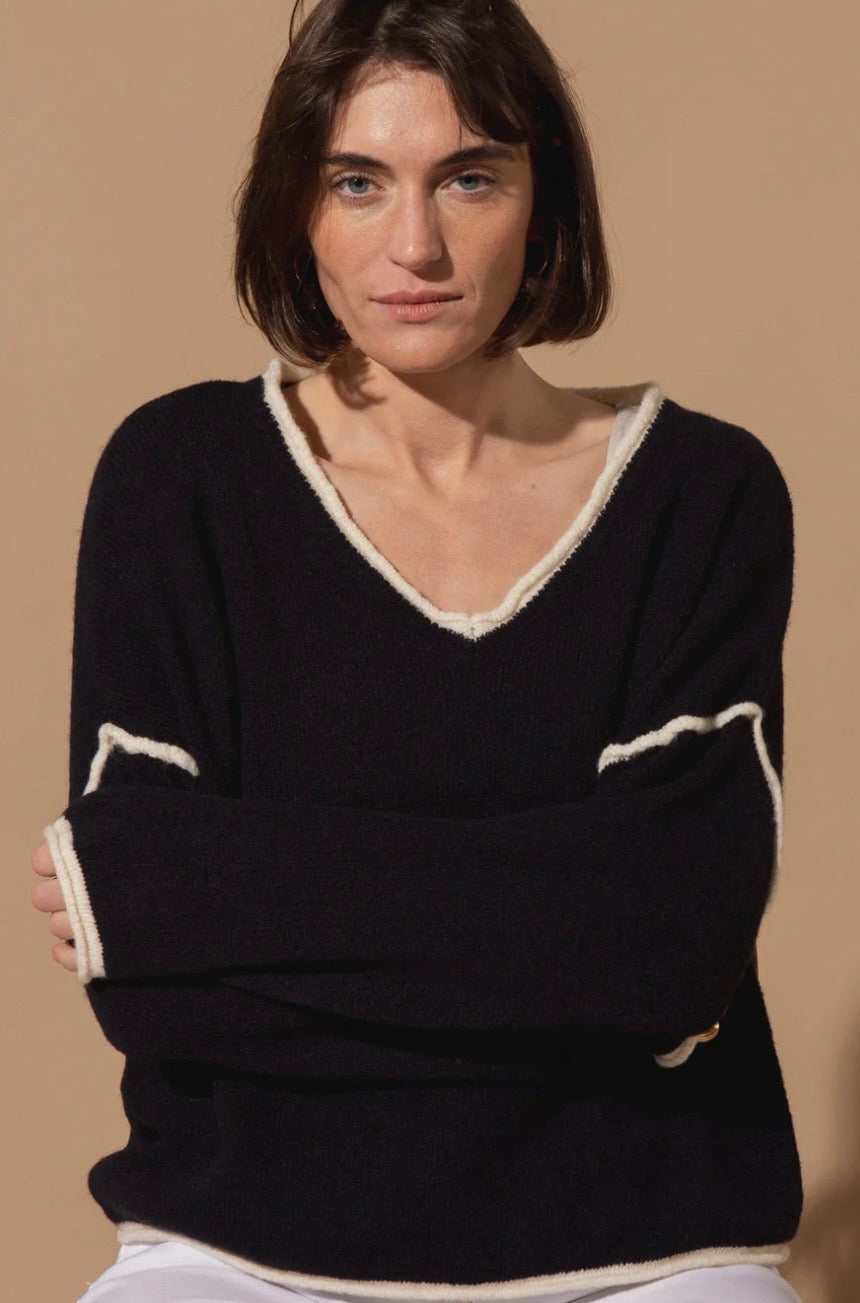 Tilley & Grace Emilie Contrast Stitch Jumper