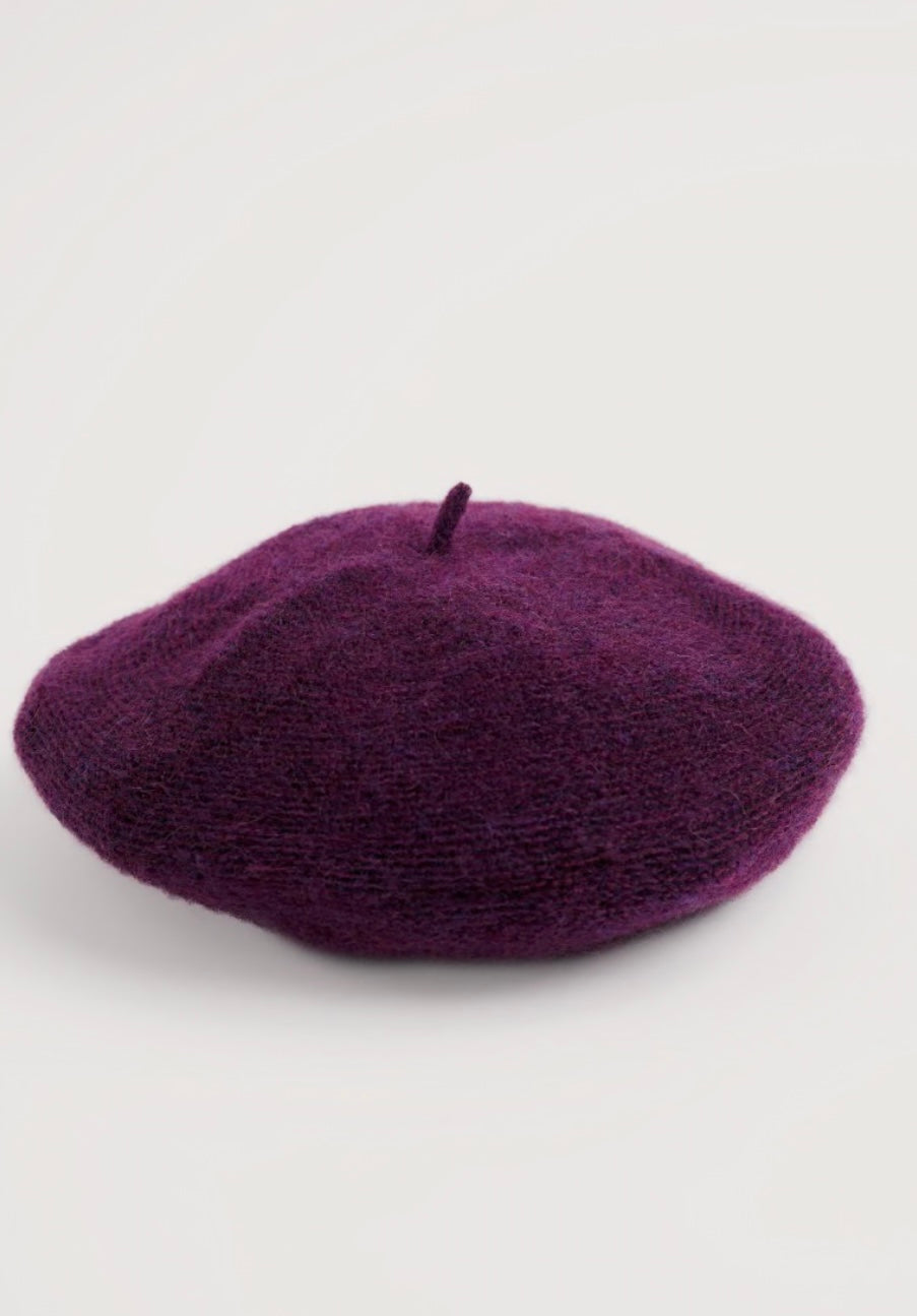 Seasalt Needle Tip Beret in Grape