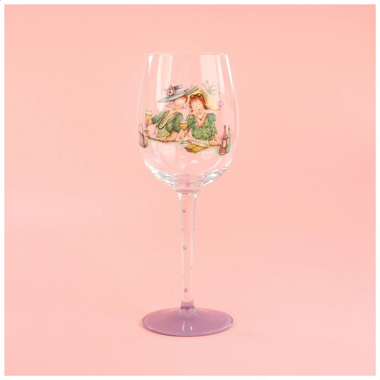 Berni Parker  Wine Glass  Friends are Therapists