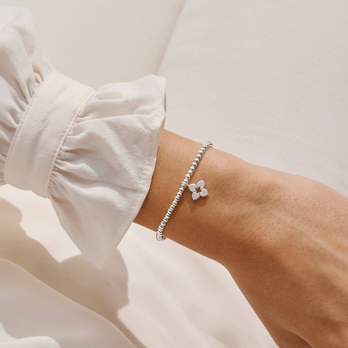 Joma Jewellery A Little 'There's No Better Mum Than You' Bracelet In Silver Plating